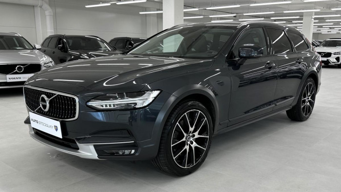 Volvo V90 CROSS COUNTRY T5 REZERVACE