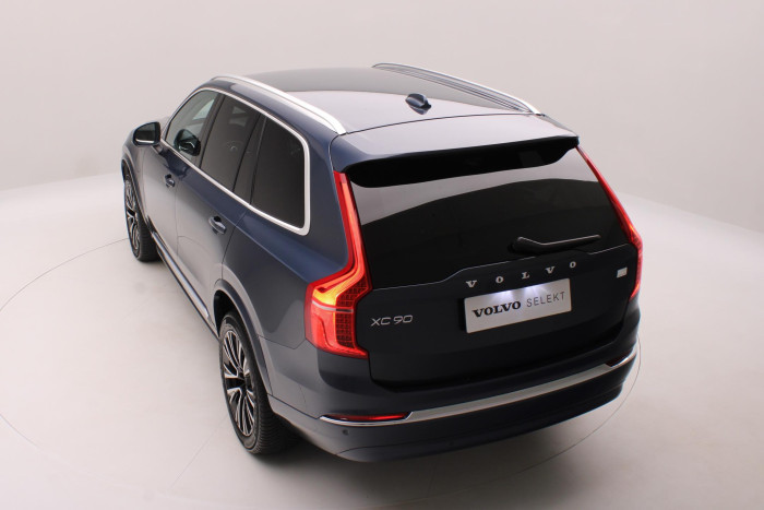 Volvo XC90 T8 AWD RECHARGE CORE 7míst