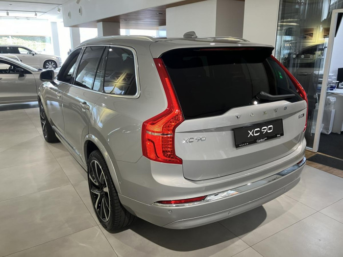 Volvo XC90 B5 AWD AUT BRIGHT PLUS 7-míst