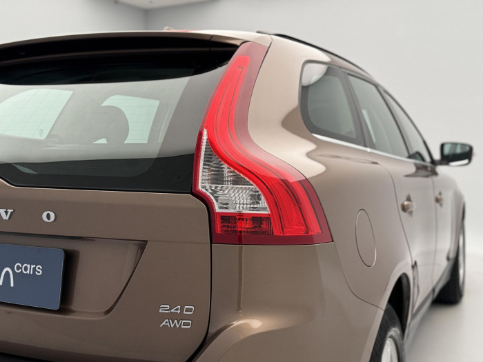 Volvo XC60 D3 AWD MOMENTUM CZ 1.maj 2.4 d Momentum