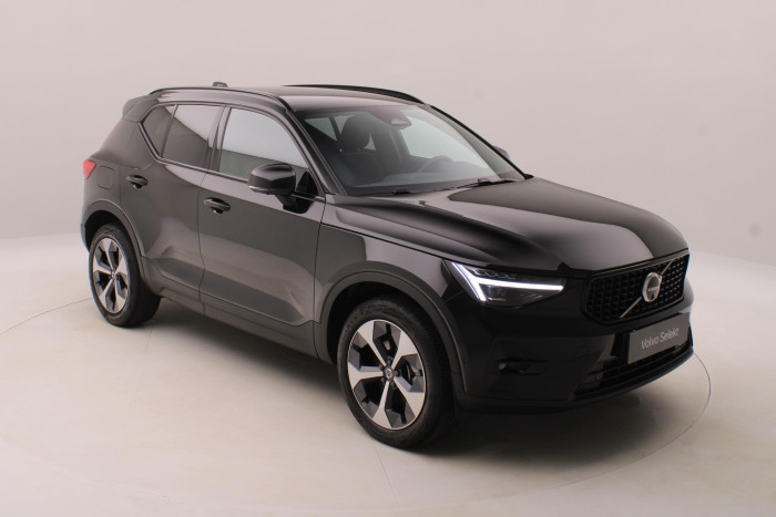 Volvo XC40 B3 DARK PLUS AUT CZ