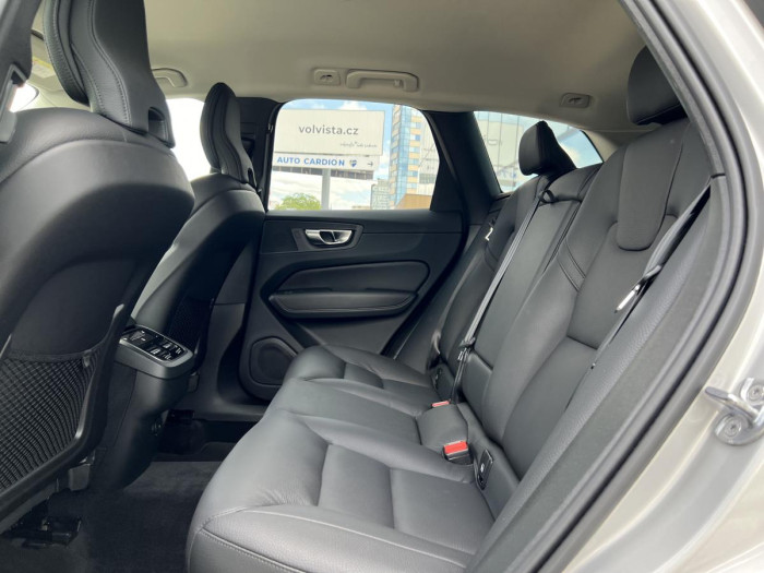 Volvo XC60 B4 PLUS DARK Aut 1.maj. 2.0 Plus