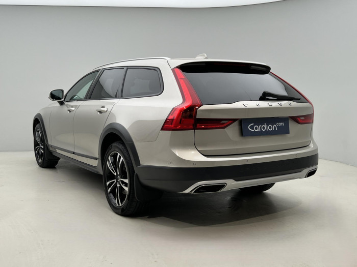 Volvo V90 CC D5 AWD PRO AUT CZ 2.0 d CC CC