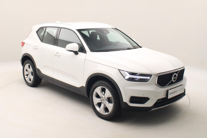 Volvo XC40 T3 MOMENTUM AUT CZ REZERVACE 1.5 Momentum