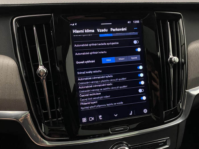 Volvo V90 B5 AWD INSCRIPTION REZERVACE