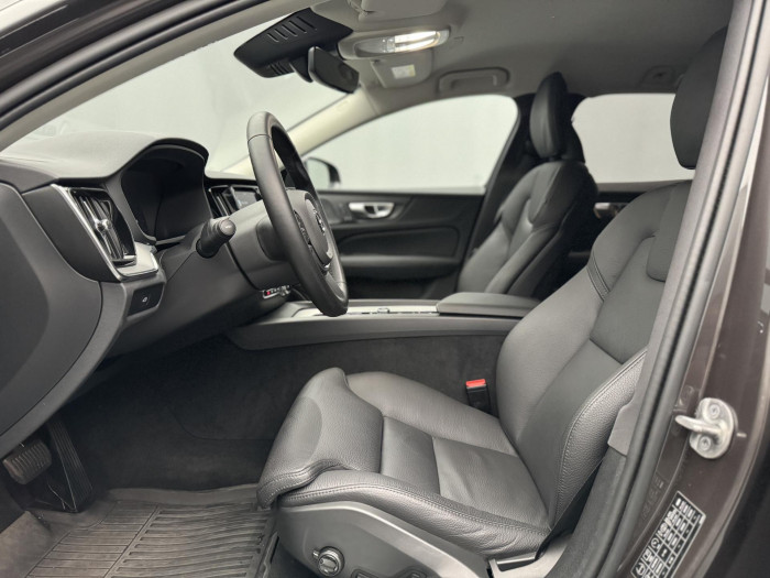 Volvo V60 CC B5 AWD PLUS REZERVACE