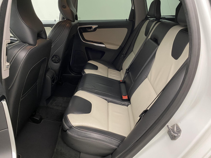 Volvo XC60 D5 AWD SUMMUM AUT CZ 2.4 d Summum