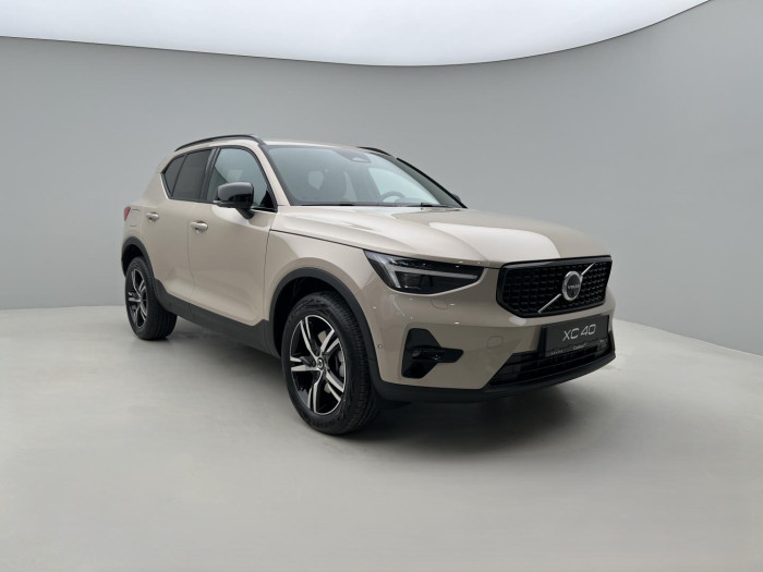 Volvo XC40 B4 AUT DARK PLUS