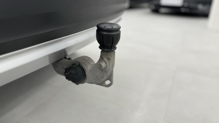 Volvo XC40 B4 AWD MOMENTUM REZERVACE 2.0 Momentum