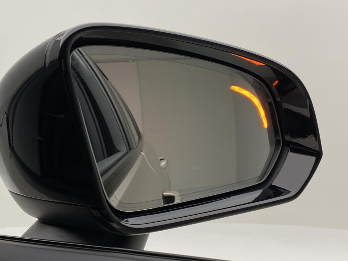 Volvo V60 B4 DARK PLUS AUT CZ