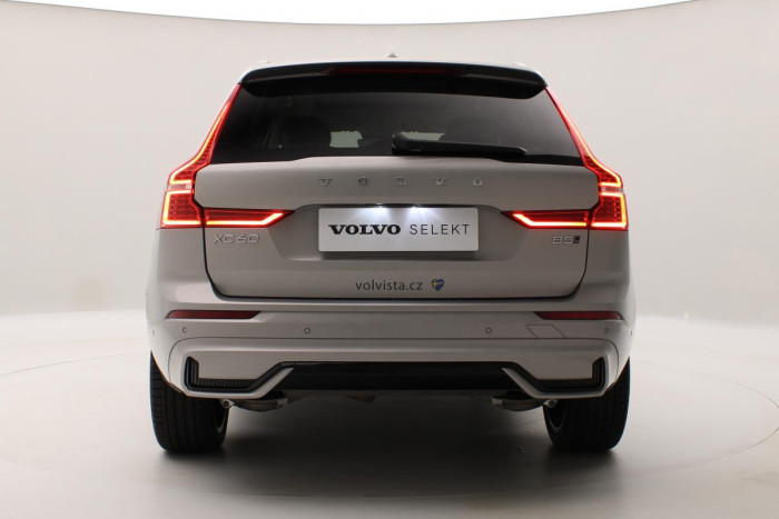 Volvo XC60 B5 AWD ULTIMATE AUT REZERVACE