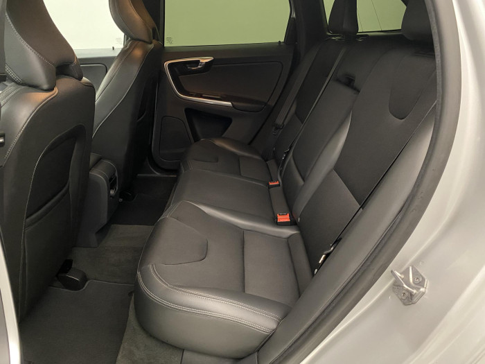 Volvo XC60 D4 AWD MOMENTUM AUT 2.4 d Momentum