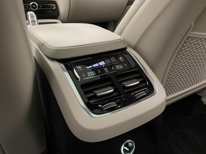 Volvo XC90 T8 AWD INSCRIPTION POLESTAR 7m