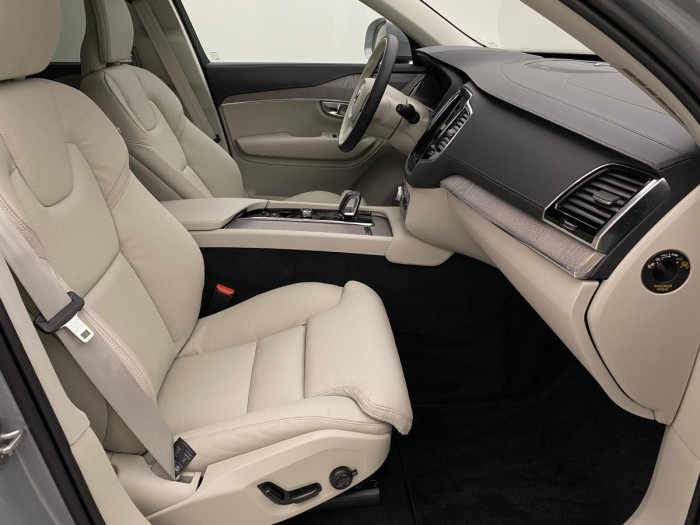 Volvo XC90 B5 AWD AUT BRIGHT PLUS 7míst 2.0 Plus