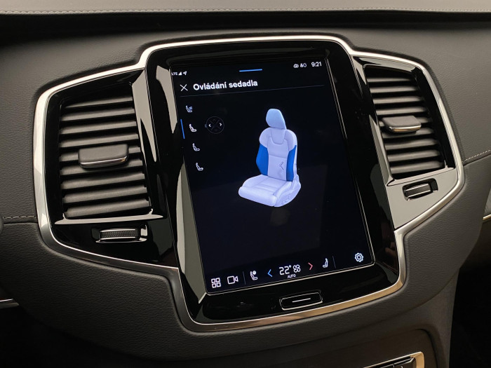 Volvo XC90 T8 AWD ULTRA DARK AUT CZ 7m