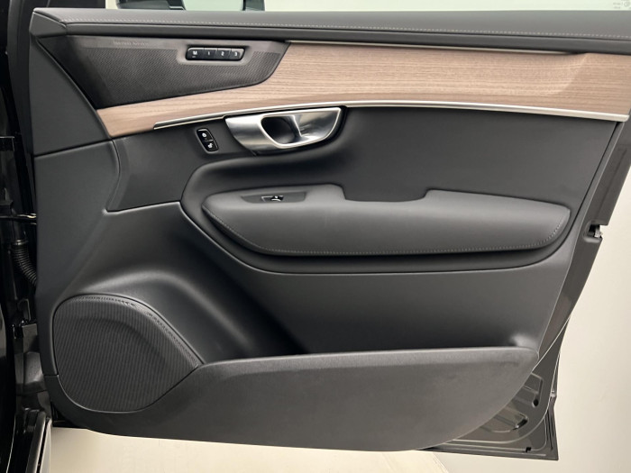 Volvo XC90 B5 AWD PLUS BRIGHT 7MÍST CZ