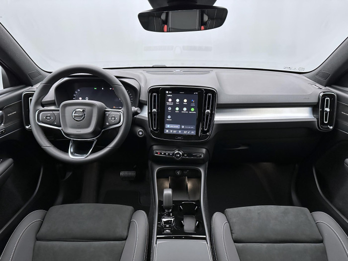 Volvo XC40 B4 AUT DARK PLUS