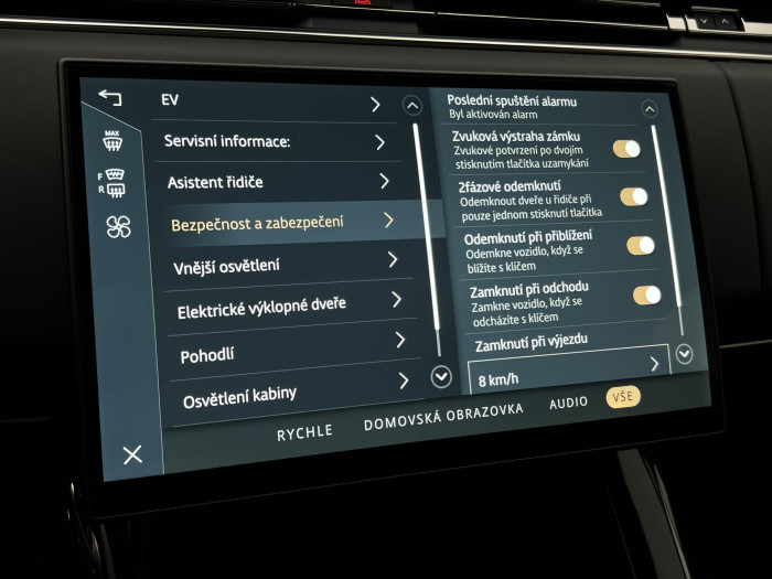 Land Rover Range Rover Sport P460e DYNAMIC HSE REZERVACE 3.0 Dynamic