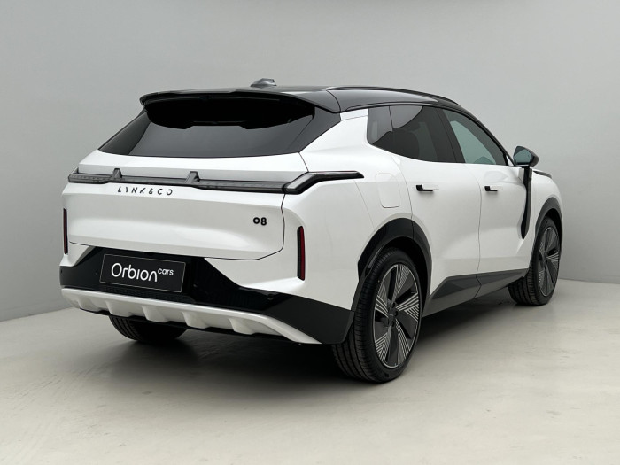 Lynk & Co 08 MORE PHEV