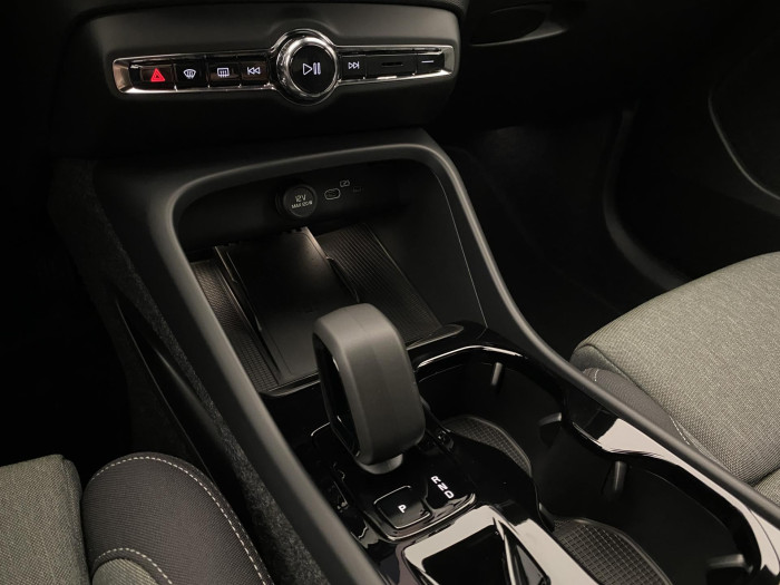 Volvo XC40 B3 AUT PLUS BLACK EDITION