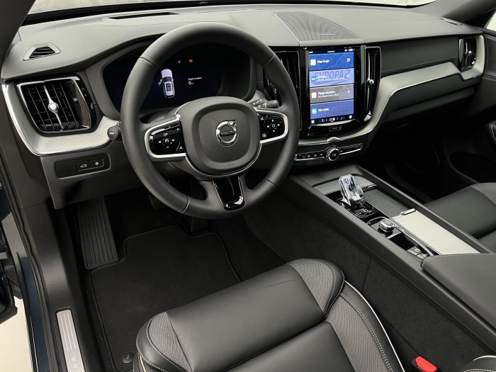 Volvo XC60 T6 AWD RECHARGE ULTRA DARK AUT