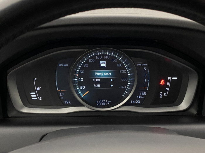 Volvo XC60 D4 AWD MOMENTUM REZERVACE 2.4 d Momentum