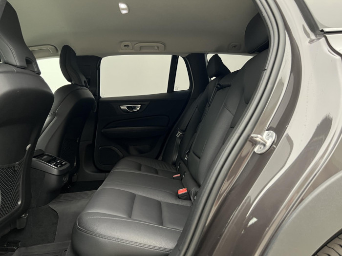 Volvo V60 B5 AWD PLUS BRIGHT AUT 1.maj.