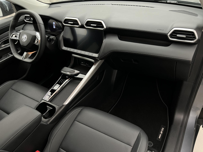 MG ZS 1.5 EXCLUSIVE HYBRID+ AUT CZ 1.5 Exclusive