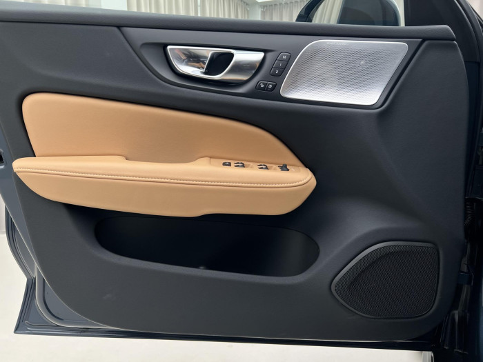 Volvo V60 CC B4 AWD ULTIMATE AUT 1.maj. 2.0 CC CC