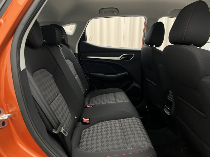 MG ZS 1.5 ESSENTIAL PLUS CZ 1.maj.