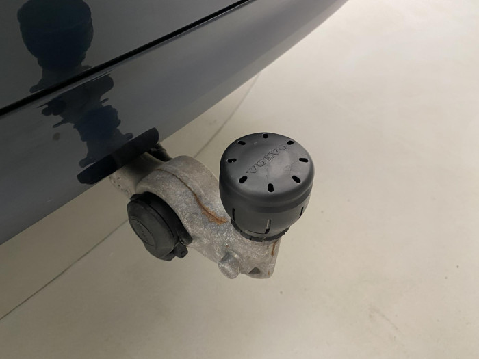 Volvo XC90 B6 AWD BRIGHT PLUS REZERVACE