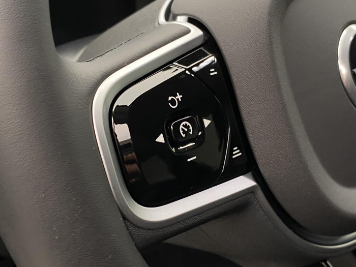 Volvo XC60 B5 AWD AUT DARK PLUS