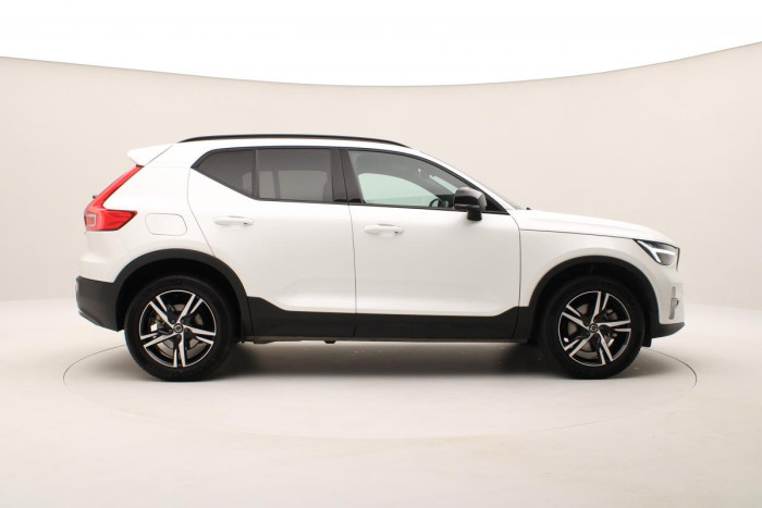 Volvo XC40 B3 DARK PLUS AUT CZ 1.maj