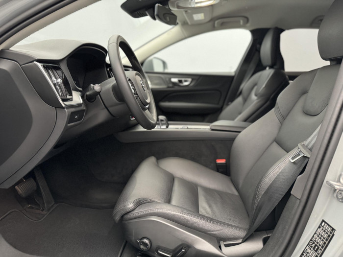 Volvo V60 CC B5 AWD PLUS BRIGHT 1.maj