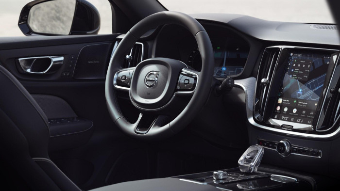Volvo V60 T6 AWD AUT RECHARGE DARK PLUS
