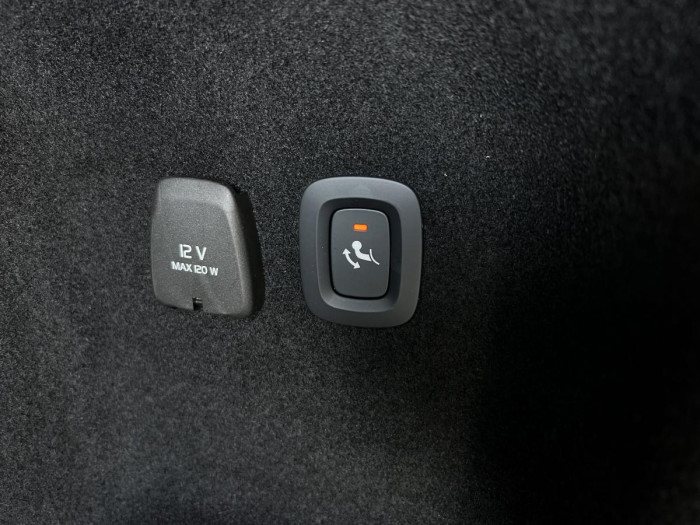Volvo V60 D4 MOMENTUM POLESTAR Aut 1.maj 2.0 d Momentum