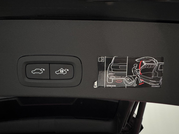 Volvo XC40 T5 AWD MOMENTUM PRO AUT 2.0 Momentum