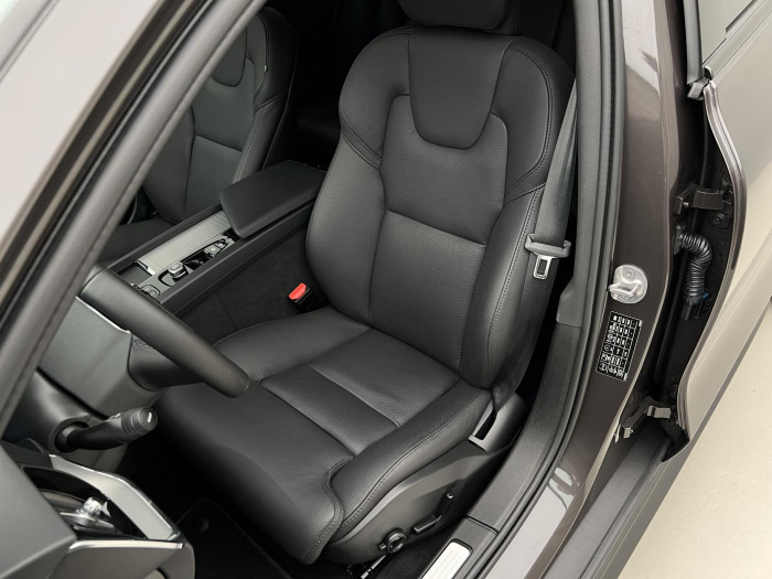 Volvo V60 CC B5 AWD PLUS BRIGHT AUT