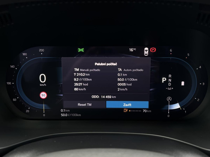 Volvo XC60 B5 AWD ULTIMATE DARK Aut CZ