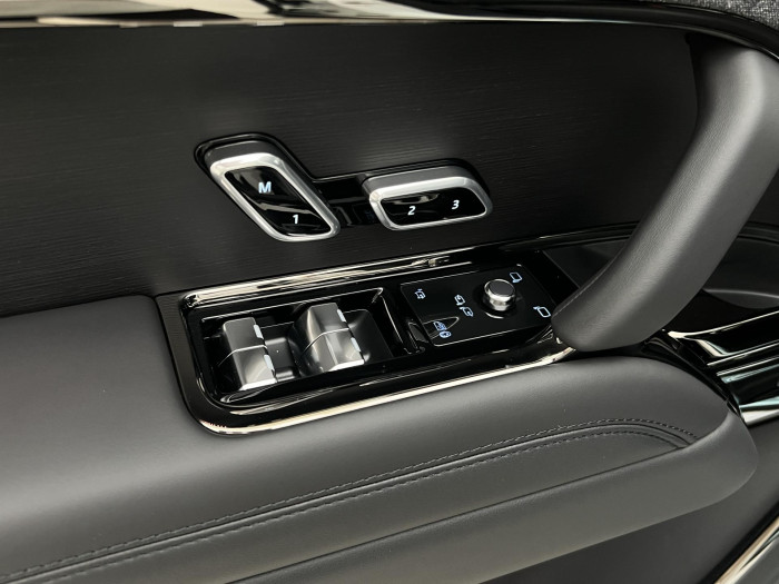 Land Rover Range Rover Sport D300 DYNAMIC SE AWD Aut 3.0 d Dynamic SE