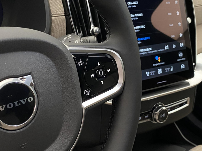 Volvo XC90 T8 AWD RECHARGE BRIGHT PLUS 7m