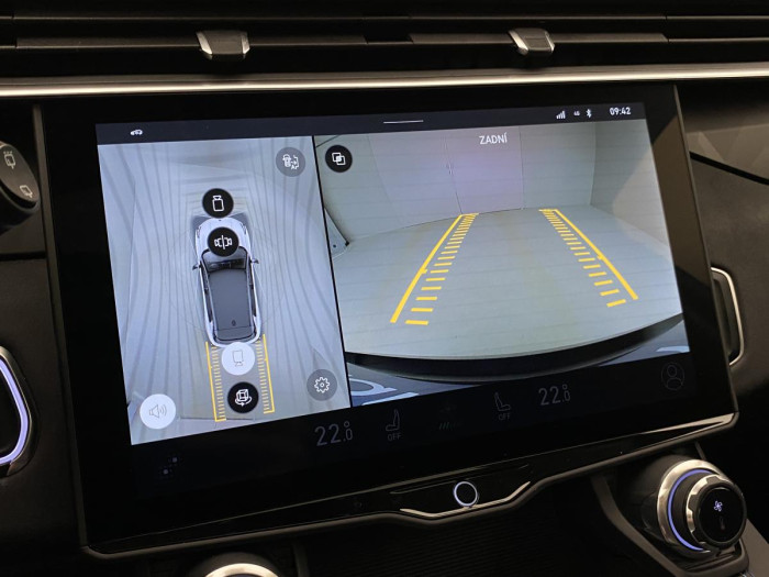 Lynk & Co 01 PHEV DCT AUT 1.maj