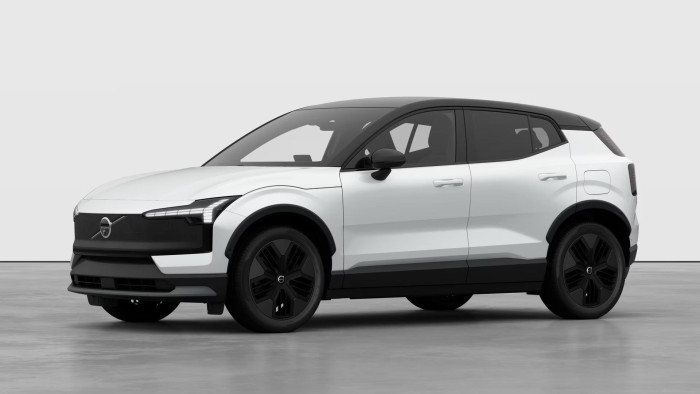 Volvo EX30 CROSS COUNTRY TWIN ULTRA
