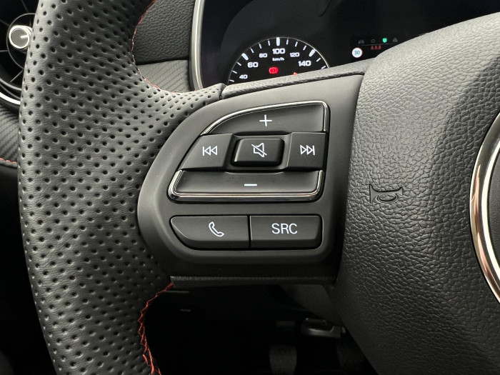 MG ZS 1.5 ESSENTIAL PLUS AUT CZ