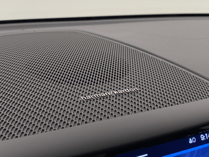 Volvo XC60 T6 AWD PLUG-IN DARK PLUS CZ