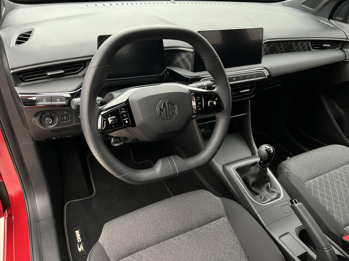 MG MG3 1.5 ICE EXCITE CZ 1.maj.