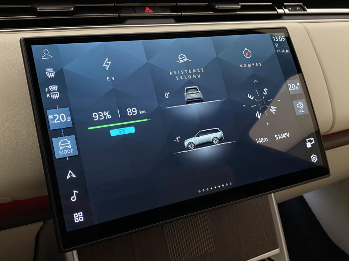 Land Rover Range Rover P550e AUTOBIOGRAPHY SWB