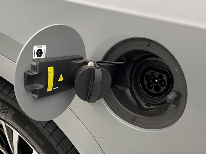 Volvo XC90 T8 RECHARGE BRIGHT ULTRA 7m