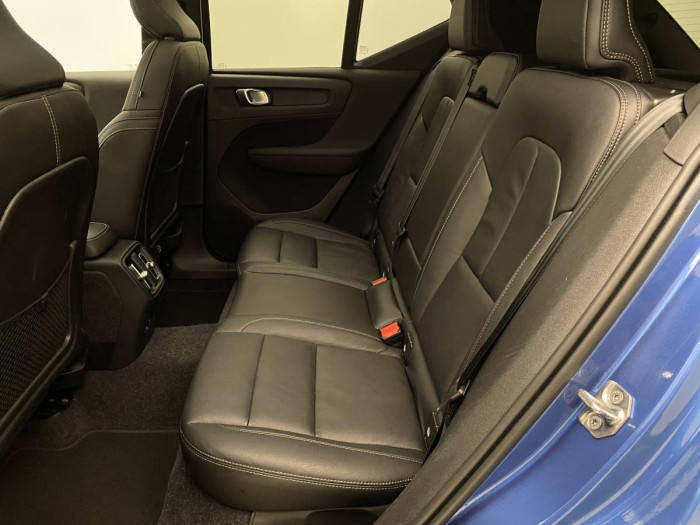 Volvo XC40 P8 AWD RECHARGE AUT REZERVACE