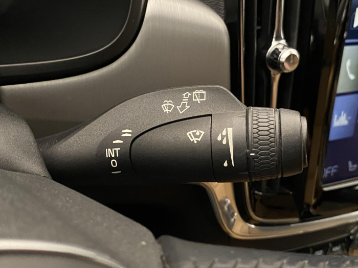 Volvo V90 D4 MOMENTUM AUT 2.0 d Momentum